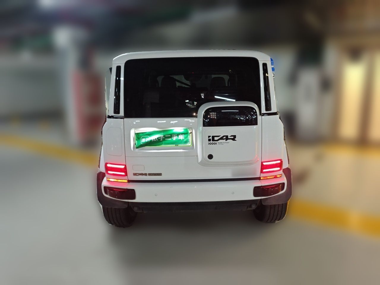 iCAR-Class V23 2025 501 AWD ADAS photo 3