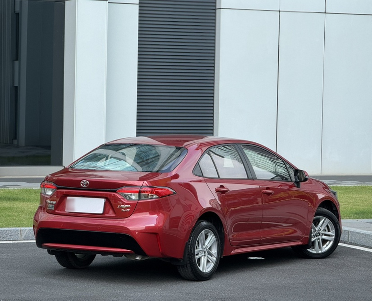 Levin 2021 185T CVT Luxury photo 4