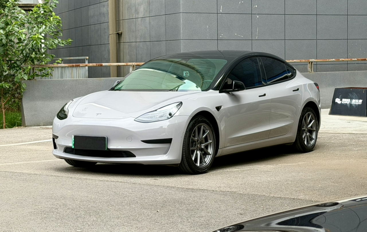Model 3 2022 RWD