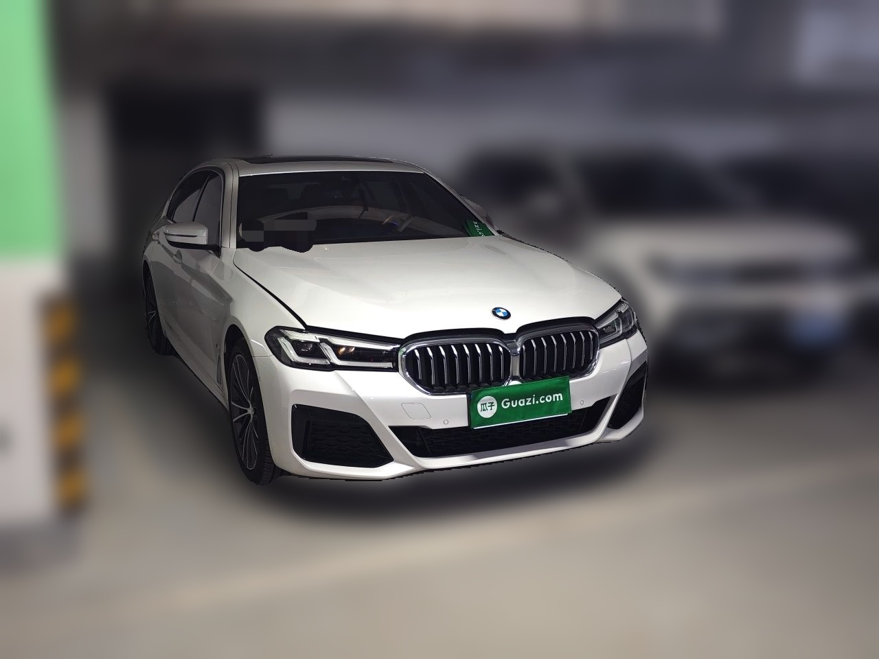 5 Series 2023 530Li Leading M Sport Package photo 3
