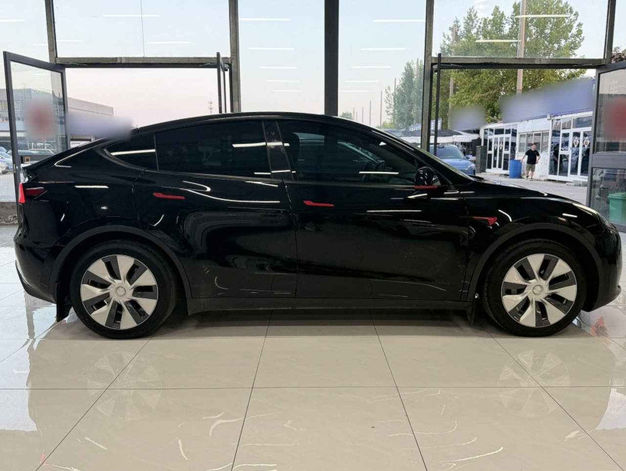 Model Y 2022 Facelift RWD photo 4