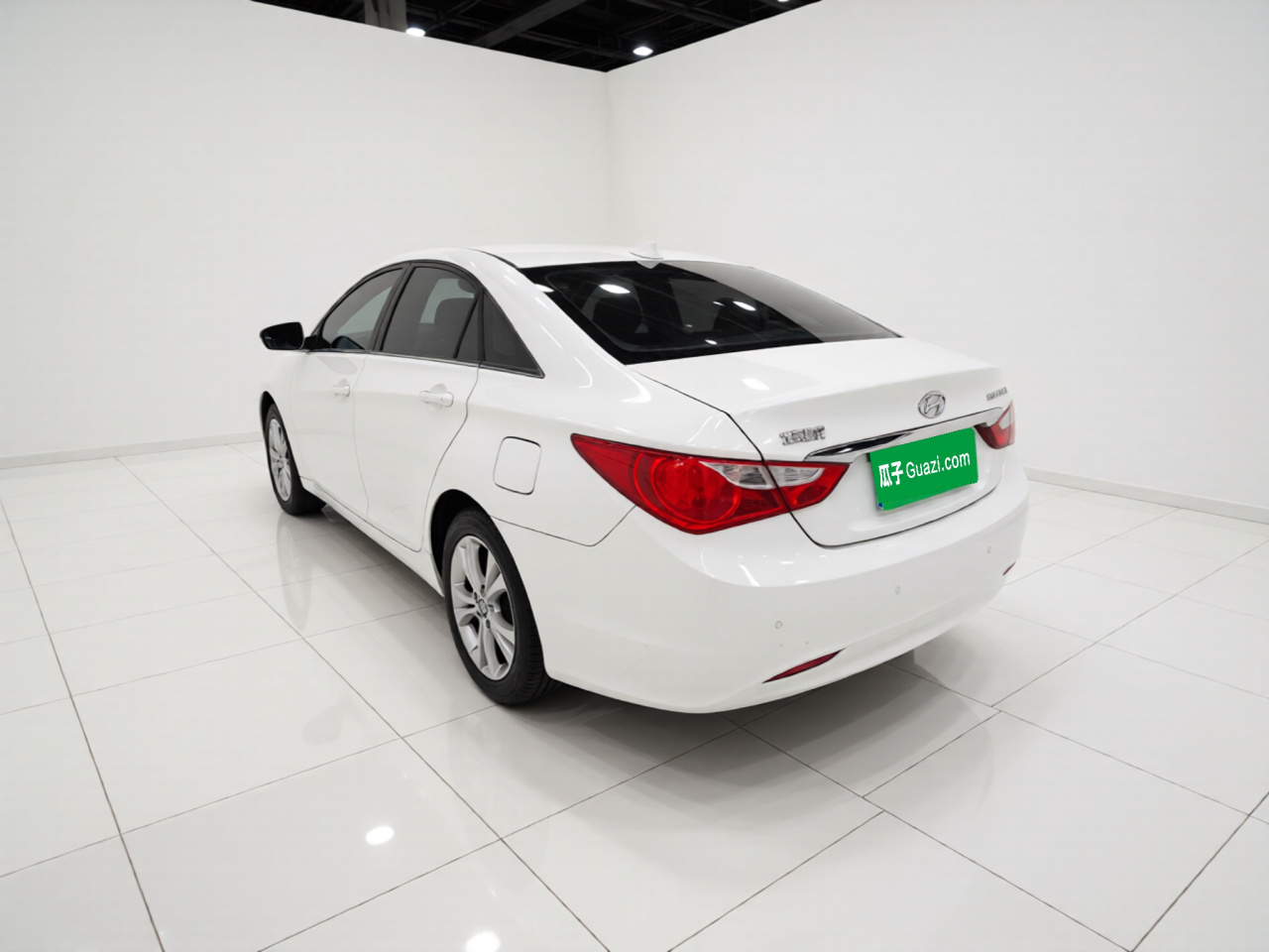 Sonata 2011 2.0L AT Leading photo 4