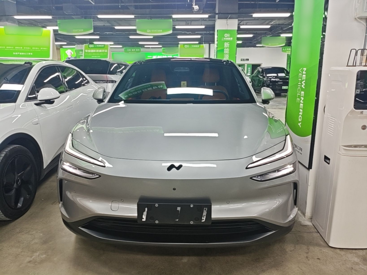 L60 2024 60kWh RWD photo 2