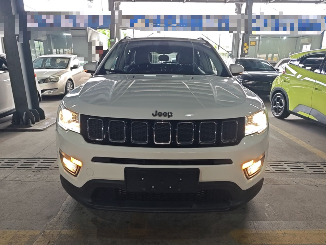 Compass 2017 200T AT photo 2