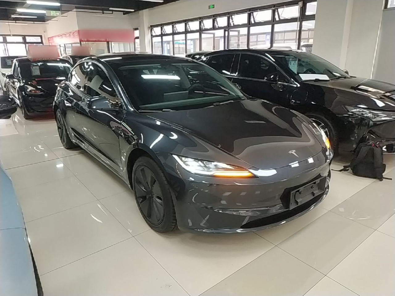 Model 3 2025 RWD photo 3