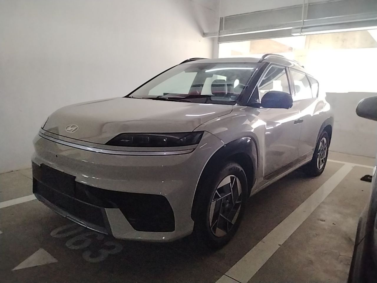 EO 2025 RWD TECH 64.2kWh