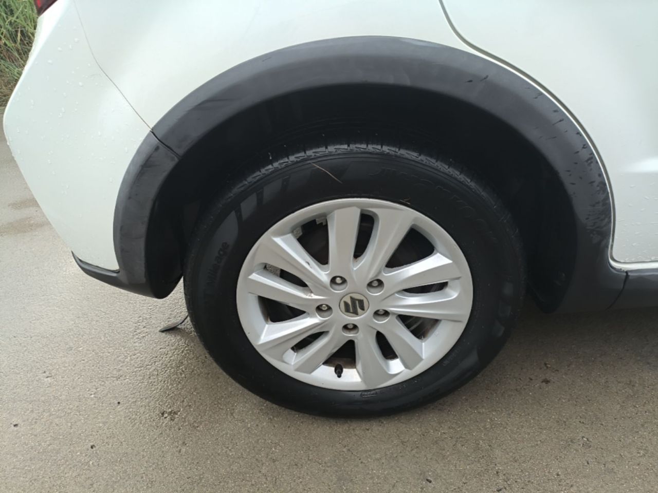 SX4 2013 1.6L MT photo 3