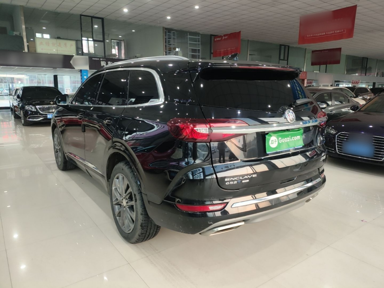 2022 652T AWD Premium 7-Seater photo 4