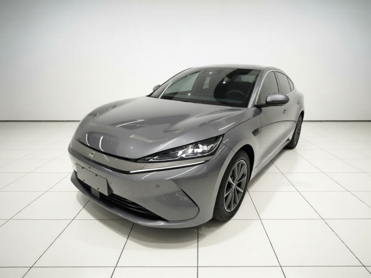 Qin L 2025 EV 545KM