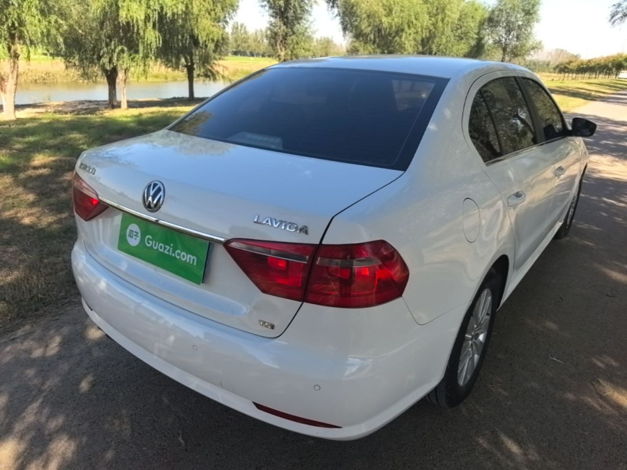 Lavida 2013 Facelift 1.4TSI DSG Comfort photo 4