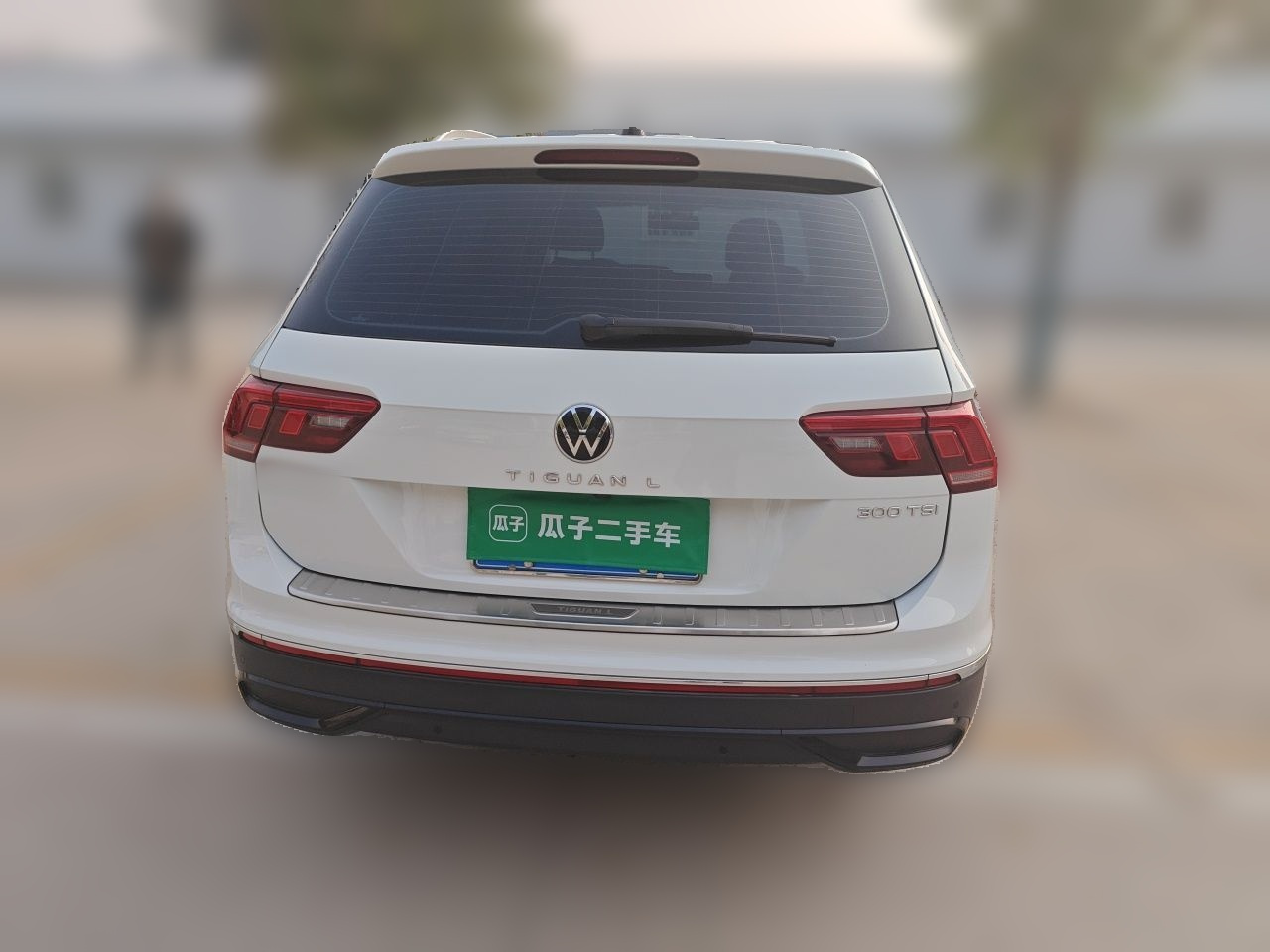 Tiguan L 2024 300TSI AT RWD photo 5