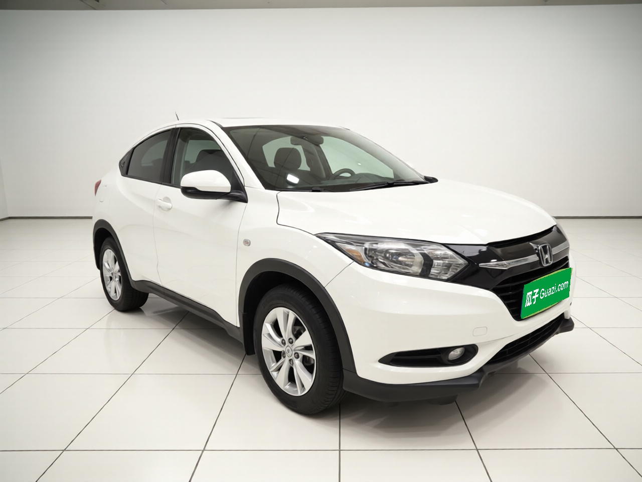 Vezel 2015 1.5L CVT RWD Comfort photo 3