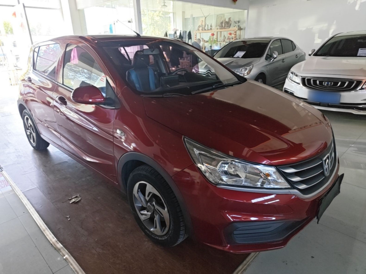 310 2016 1.2L MT Comfort photo 3