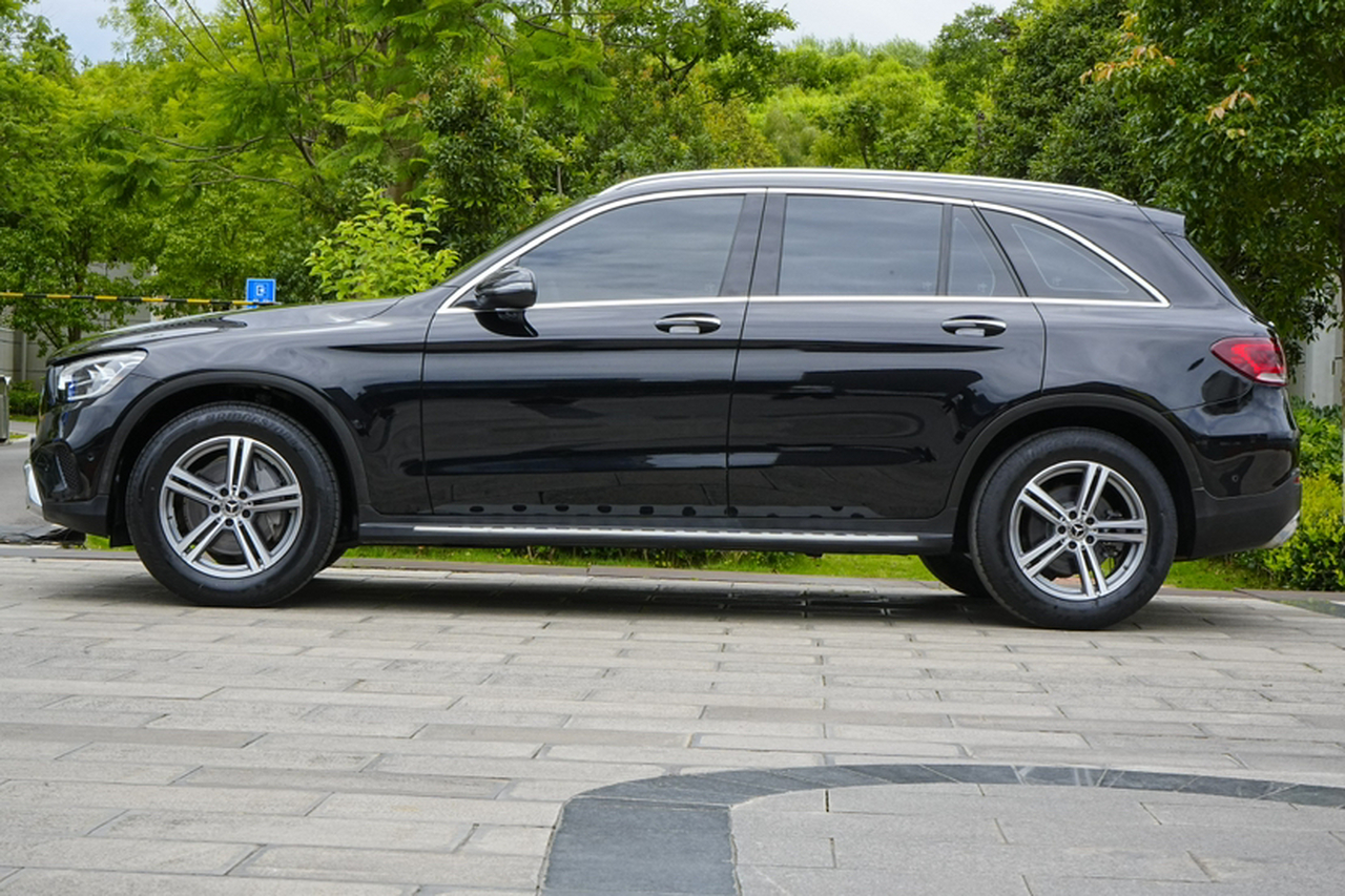 GLC 2021 GLC 260 L 4MATIC Dynamic photo 3