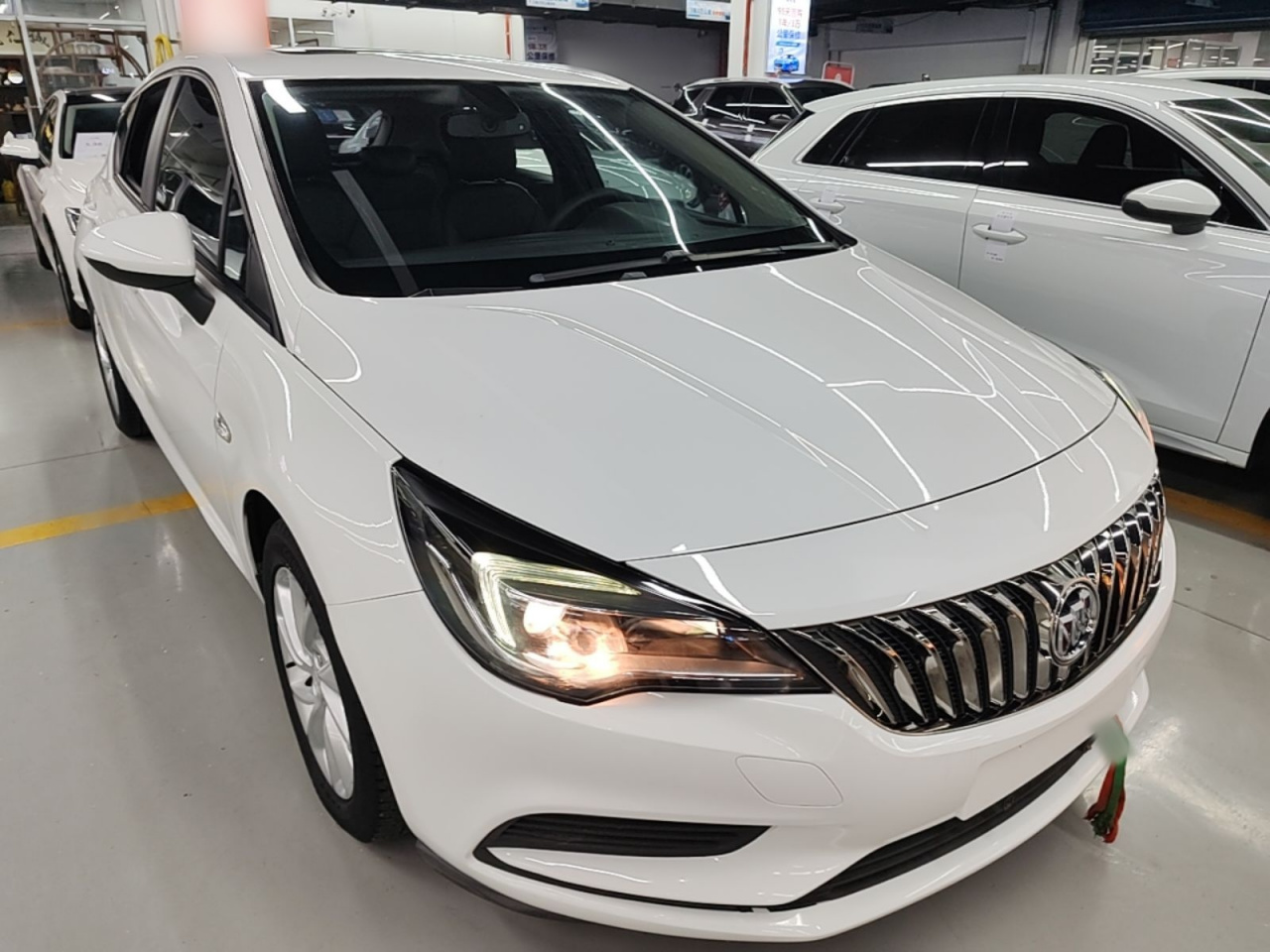 Verano 2018 Hatchback 15S AT Leading photo 3