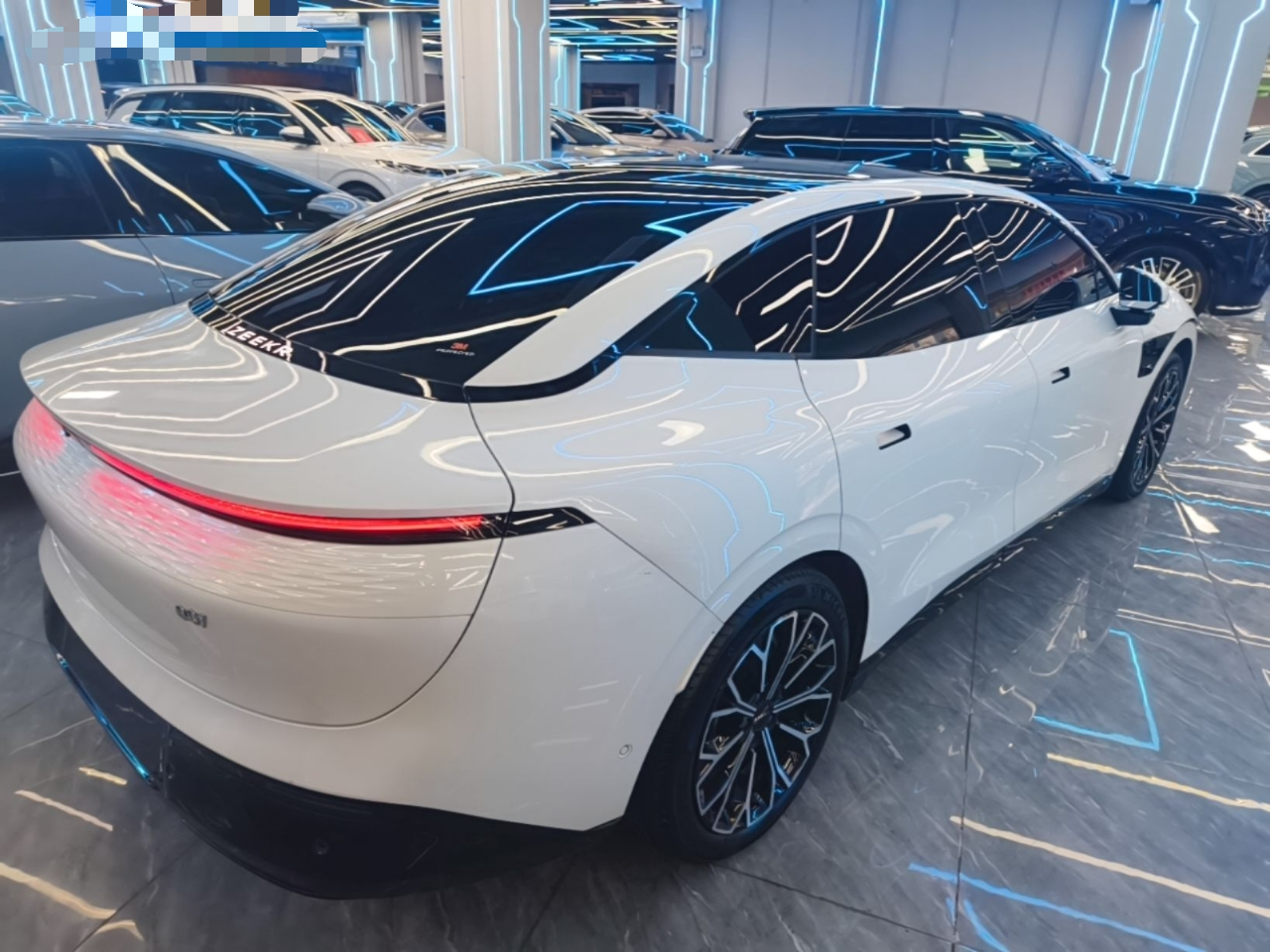 007 2025 RWD ADAS 75kWh photo 3