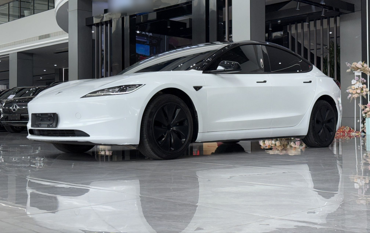 Model 3 2023 Long Range AWD
