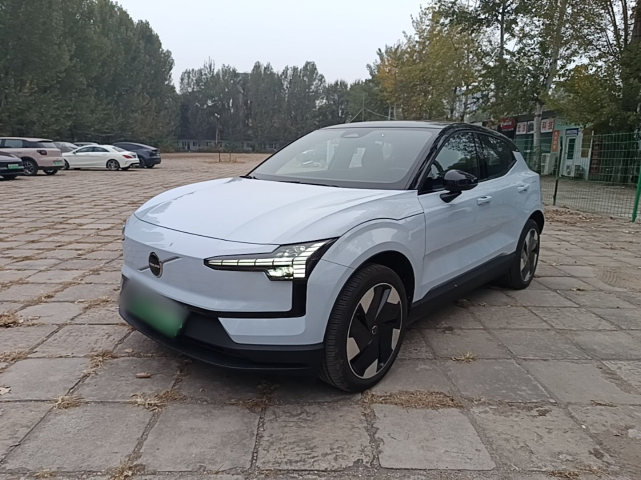EX30 2025 RWD Long Range Plus