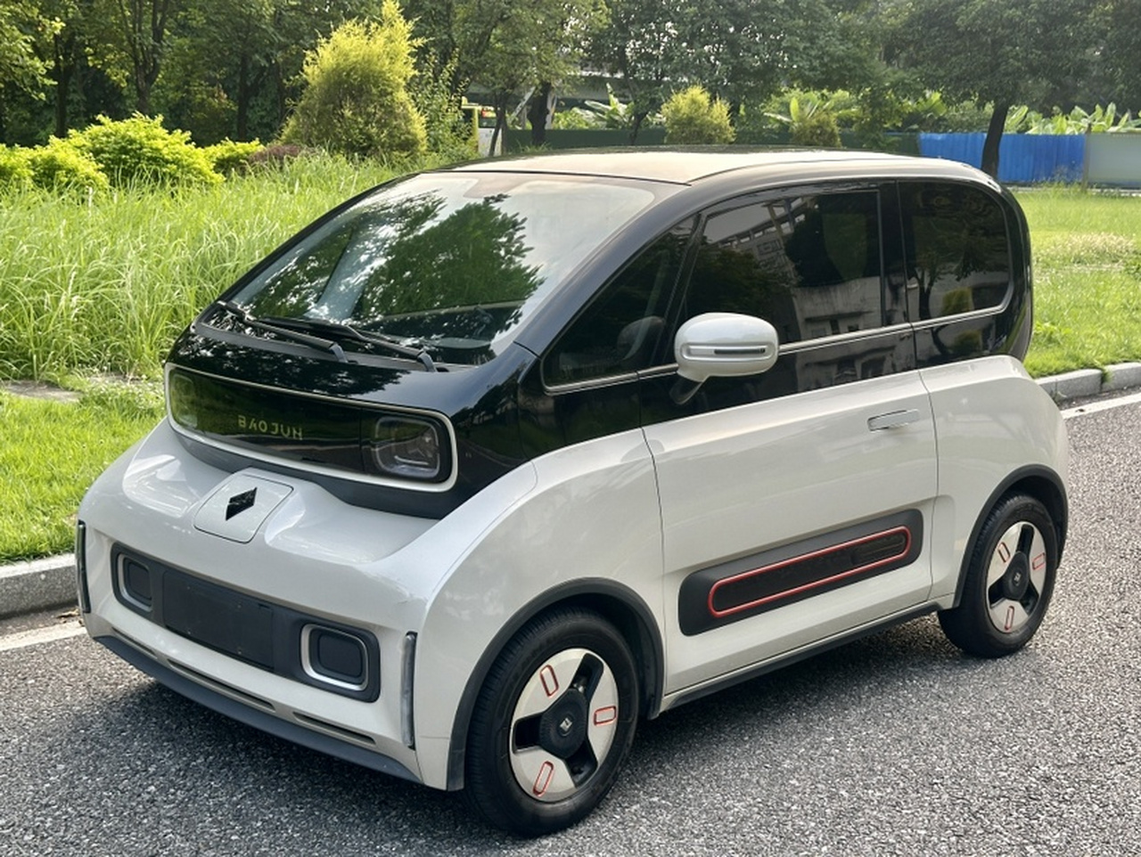 KiWi EV 2022 NCM