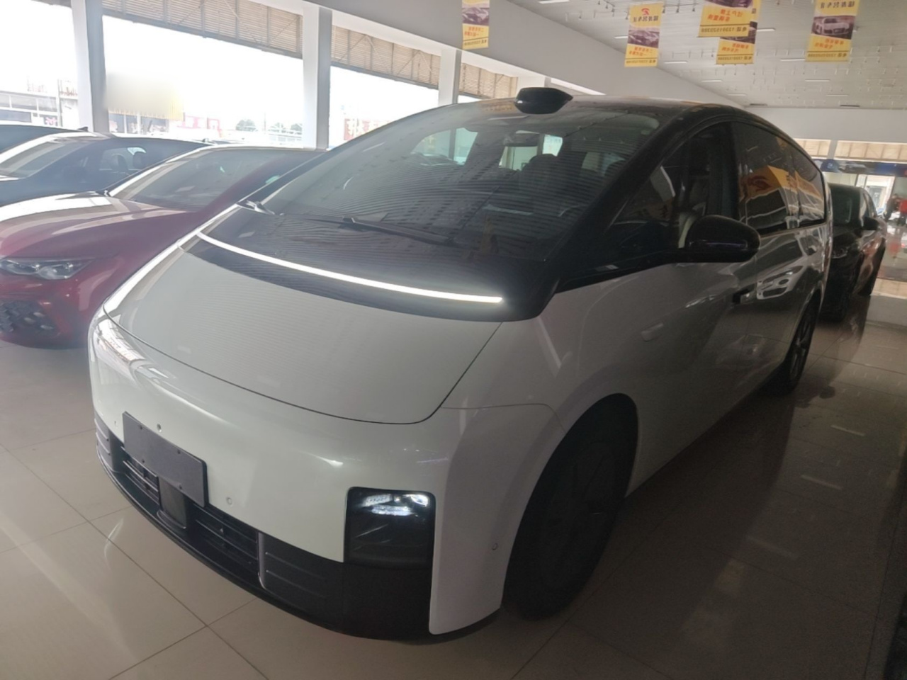 Li MEGA 2024 Ultra
