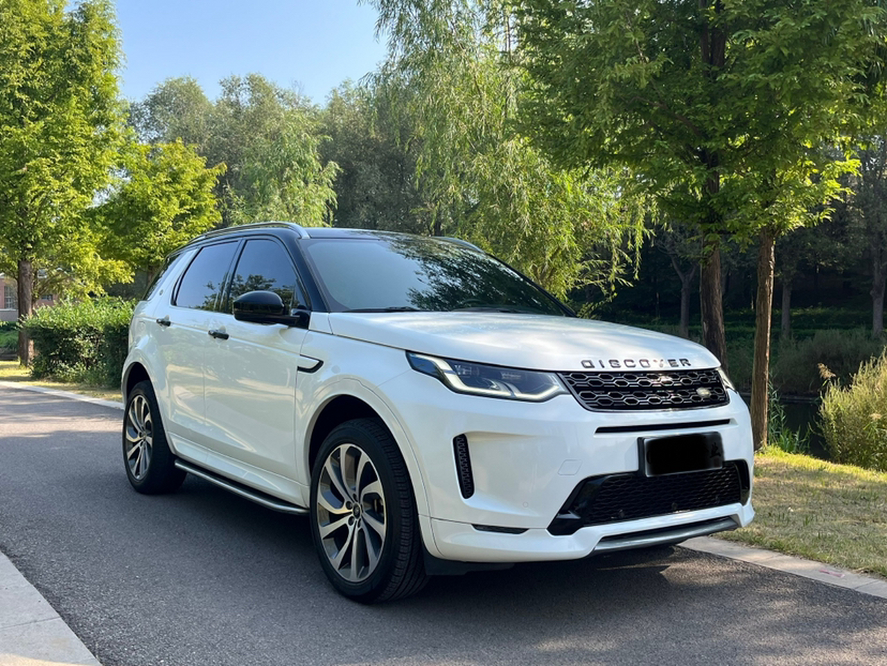 Discovery Sport 2021 249PS R-Dynamic S Performance photo 2