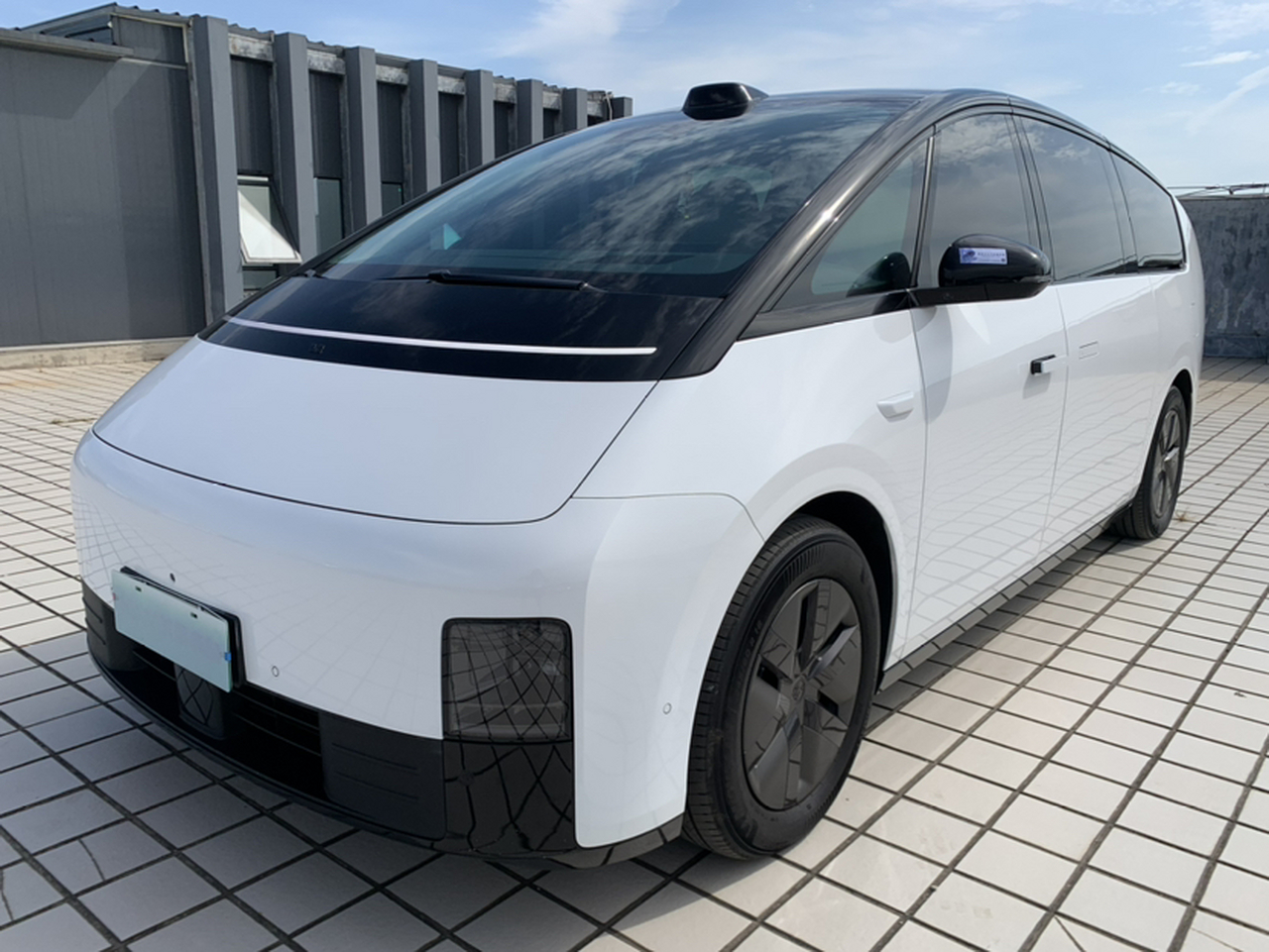 Li MEGA 2024 Ultra