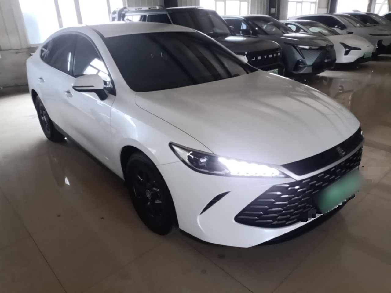Qin PLUS 2025 DM-i ADAS 55KM Leading photo 3