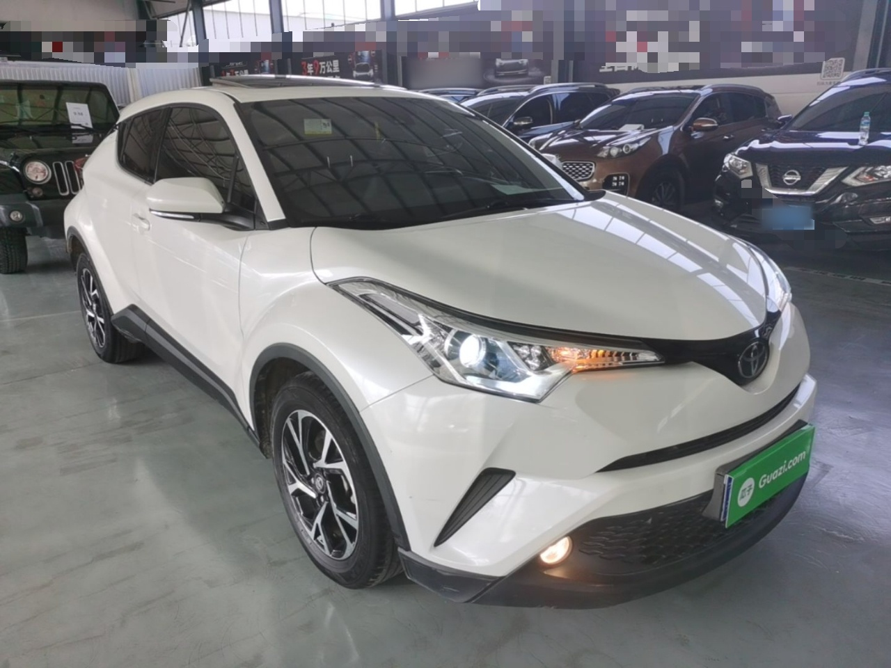 C-HR 2020 2.0L Leading photo 3