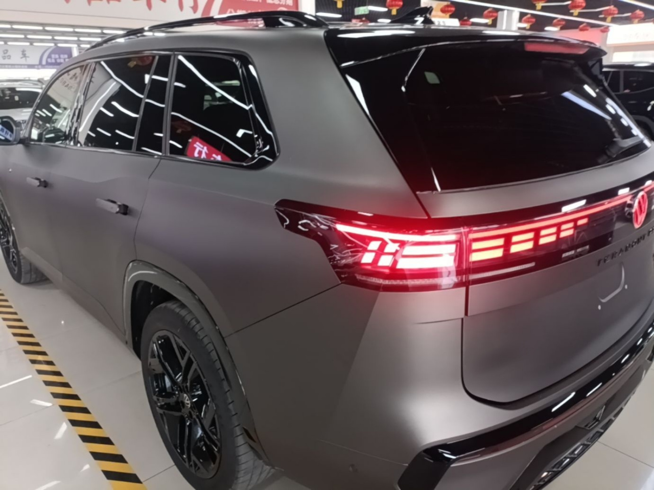 2025 Teramont Pro 450TSI AWD photo 4