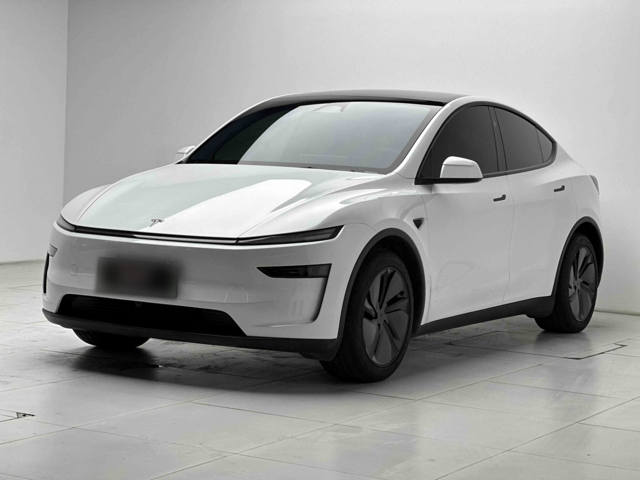 Model Y 2025 RWD