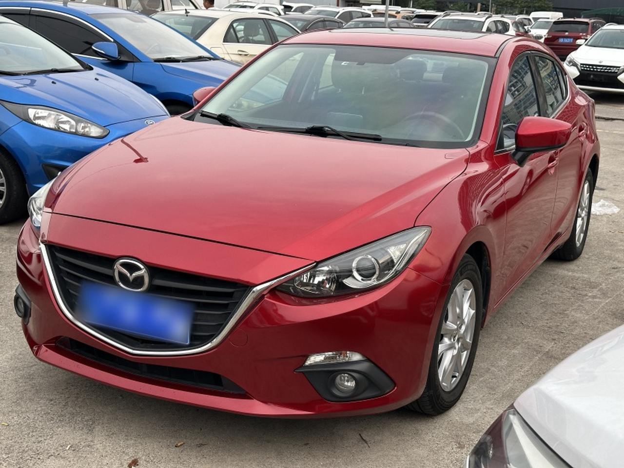 3 Axela 2016 Sedan 1.5L MT Luxury