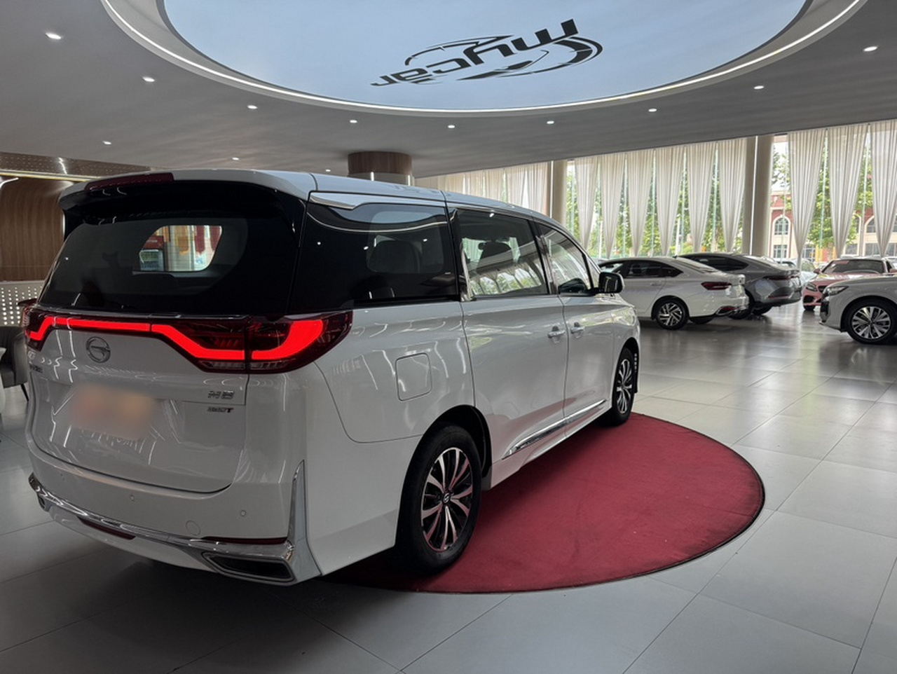GAC Trumpchi M8 2024 Leading Series 390T Luxury photo 2