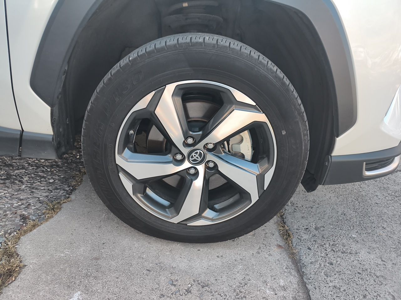 RAV4 Hybrid E+ 2022 2.5L RWD Elite Pro photo 5