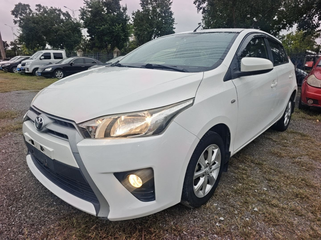 YARiS L 2015 1.5G AT Special