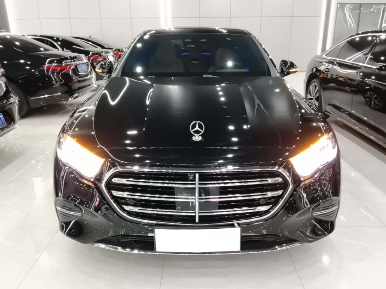 E-Class 2025 E 300 L Fashion photo 2