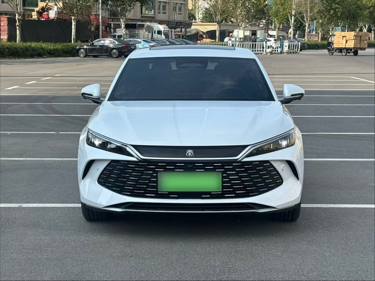 Qin L 2025 DM-i ADAS 120KM photo 4