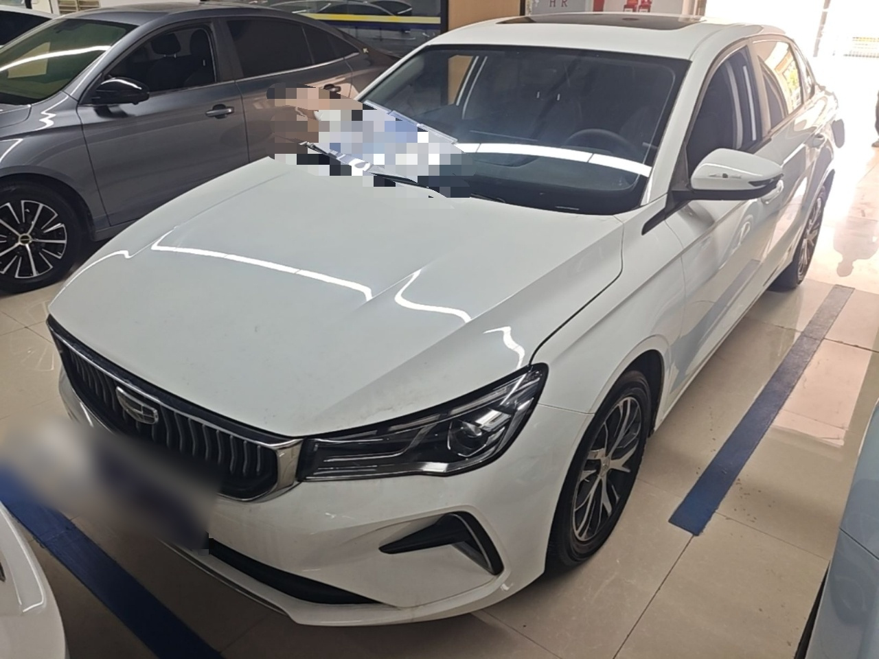 Emgrand 2023 4 Champion 1.5L CVT Luxury