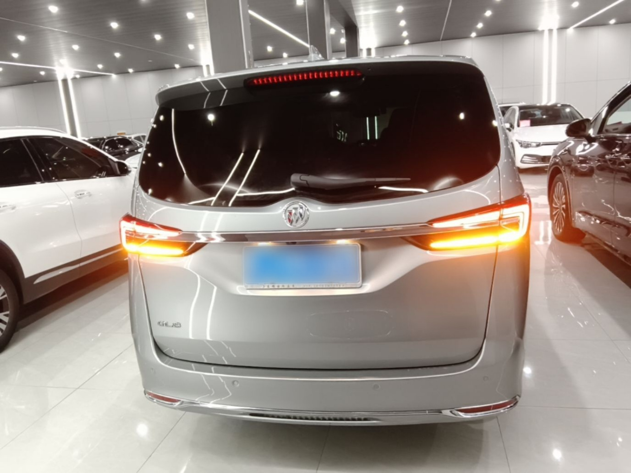 GL8 2023 Facelift Luxury photo 5