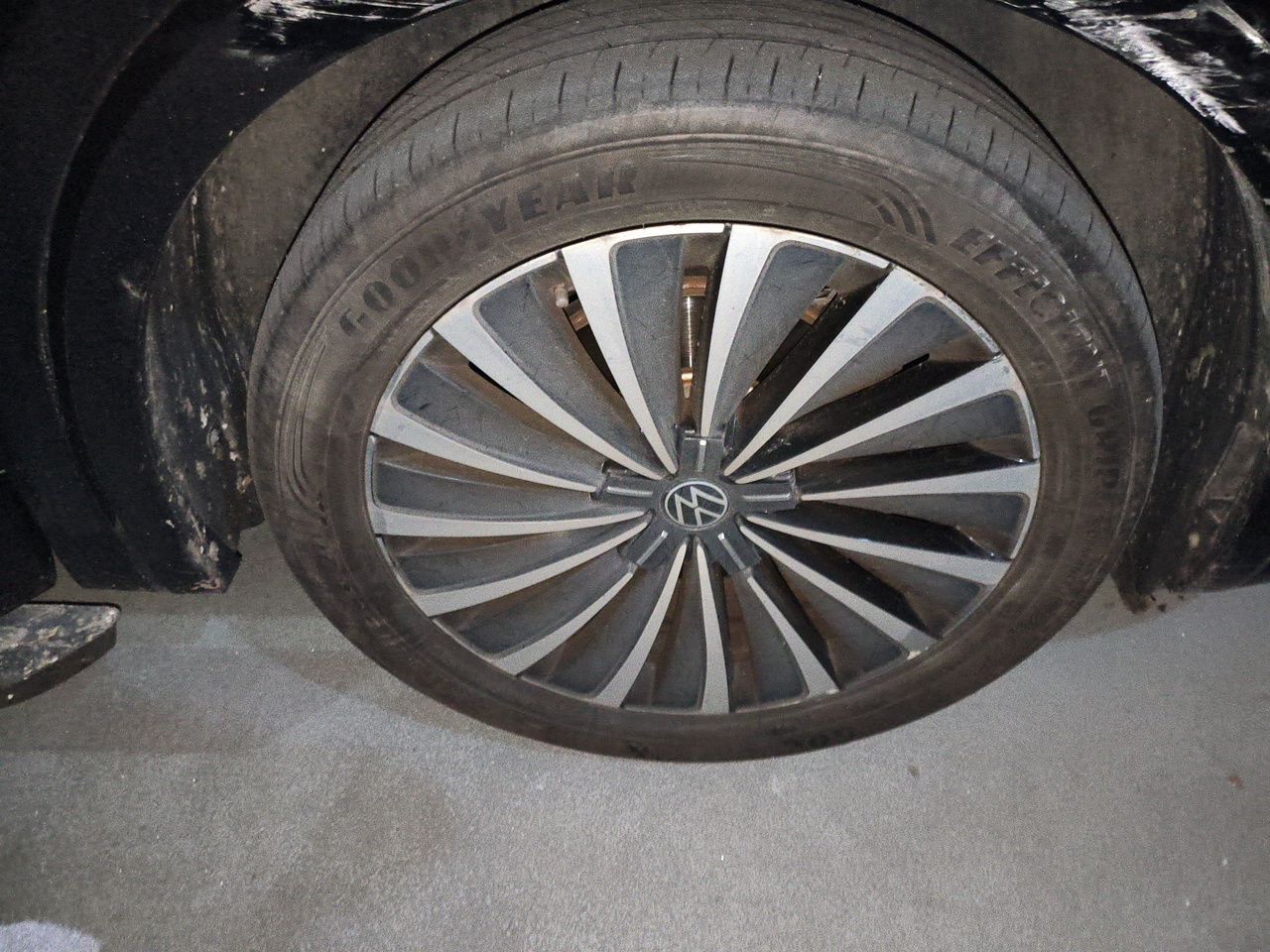 Viloran 2022 380TSI Premium photo 5