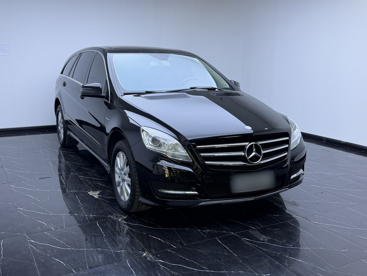 R-Class 2017 R 320 4MATIC Business Edition photo 3