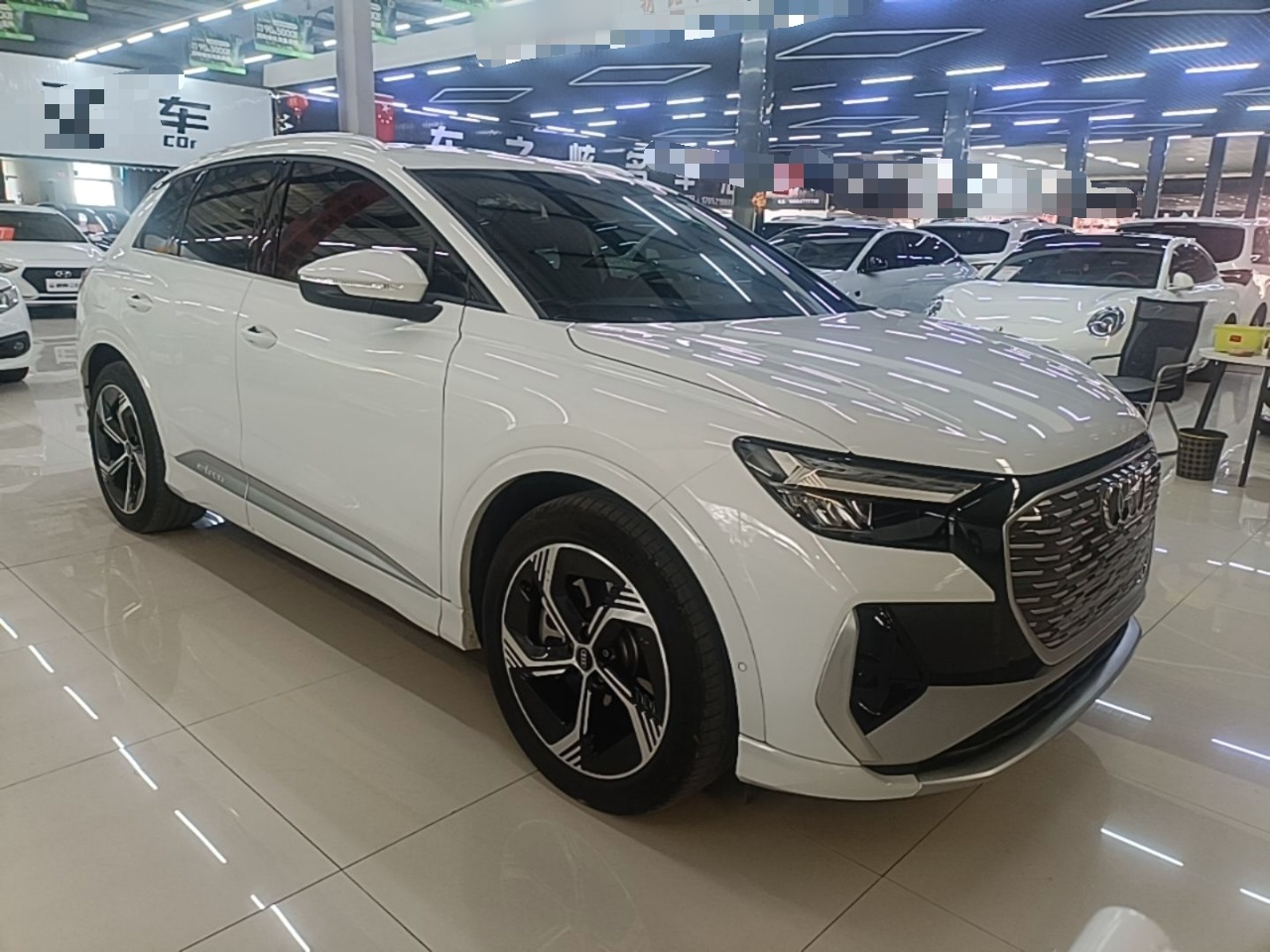 Q4 e-tron 2023 40 e-tron photo 3