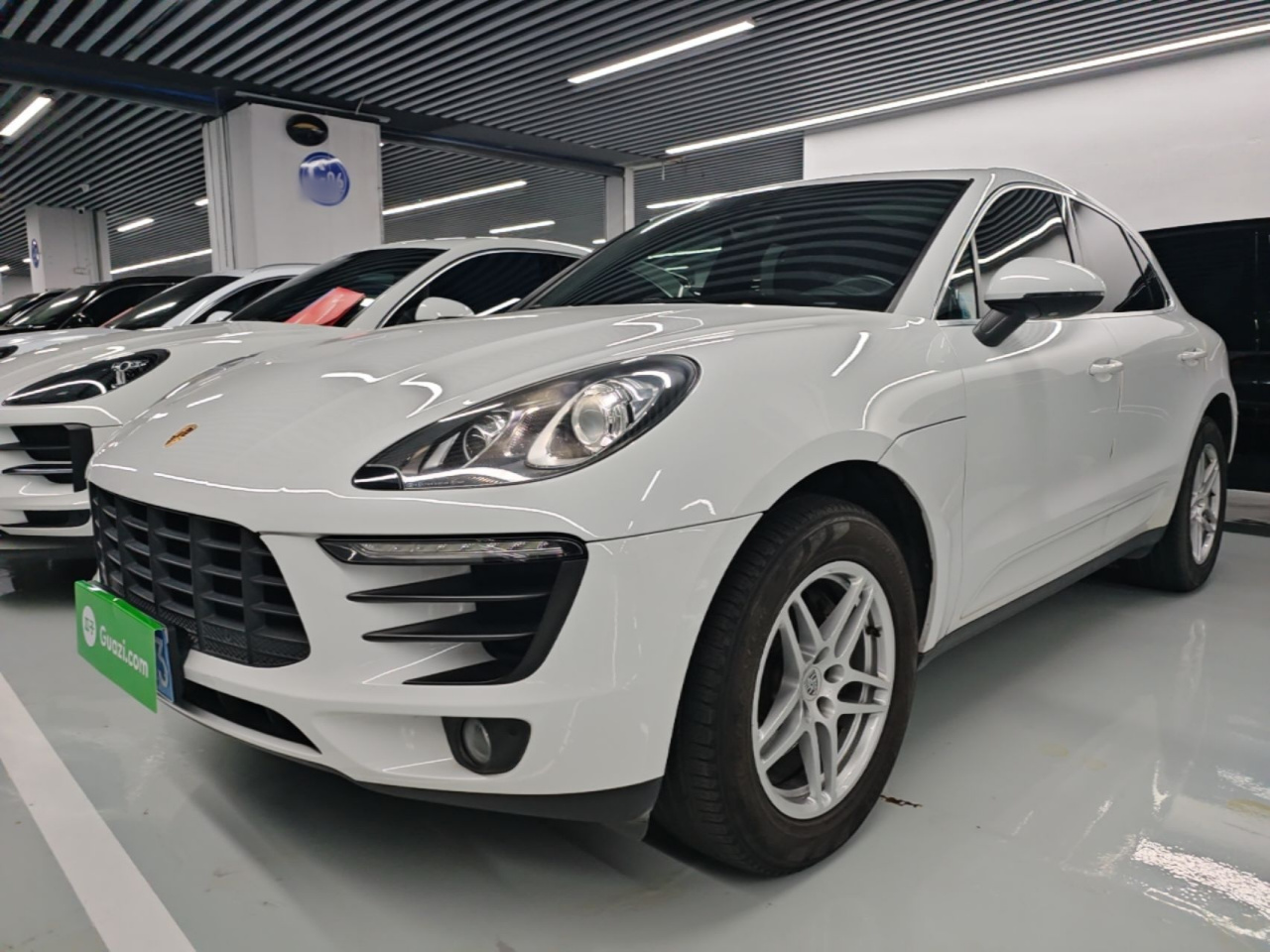 2017 Macan 2.0T