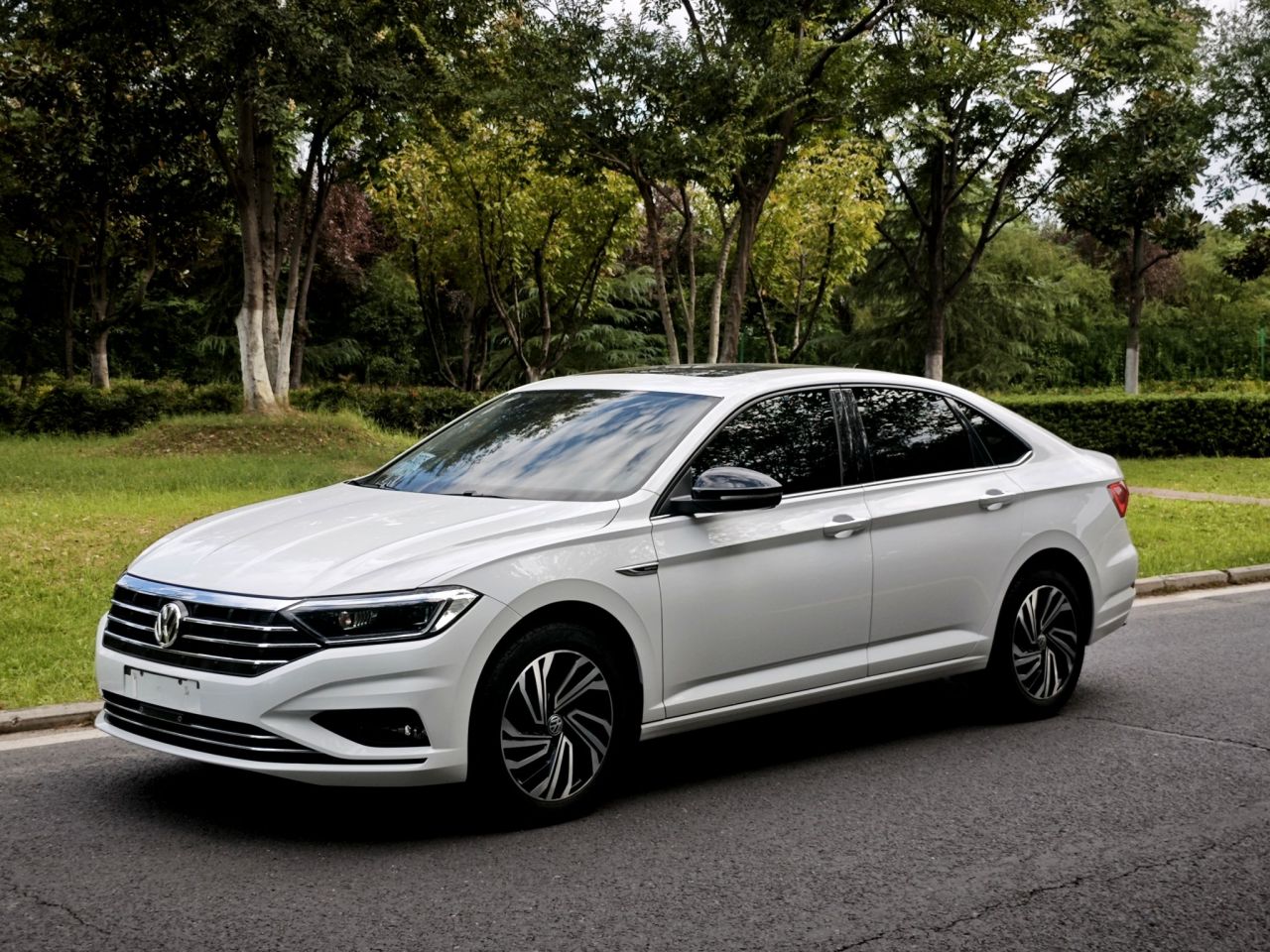 Sagitar 2021 200TSI DSG