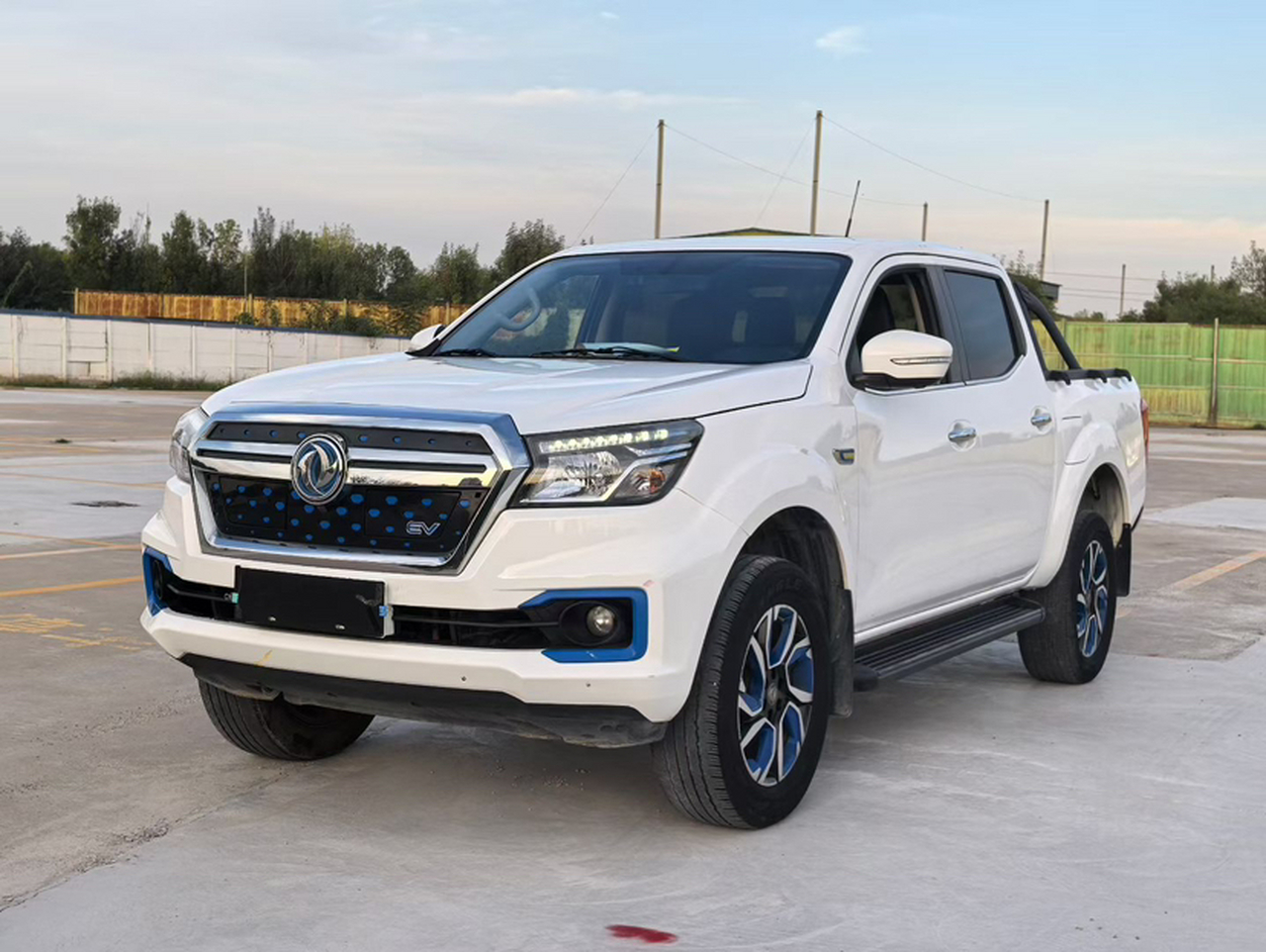 6 EV 2023 Standard 350km