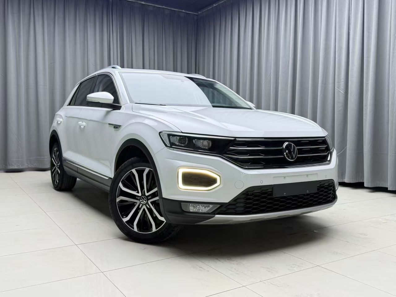 T-Roc 2022 280TSI DSG RWD PLUS photo 3