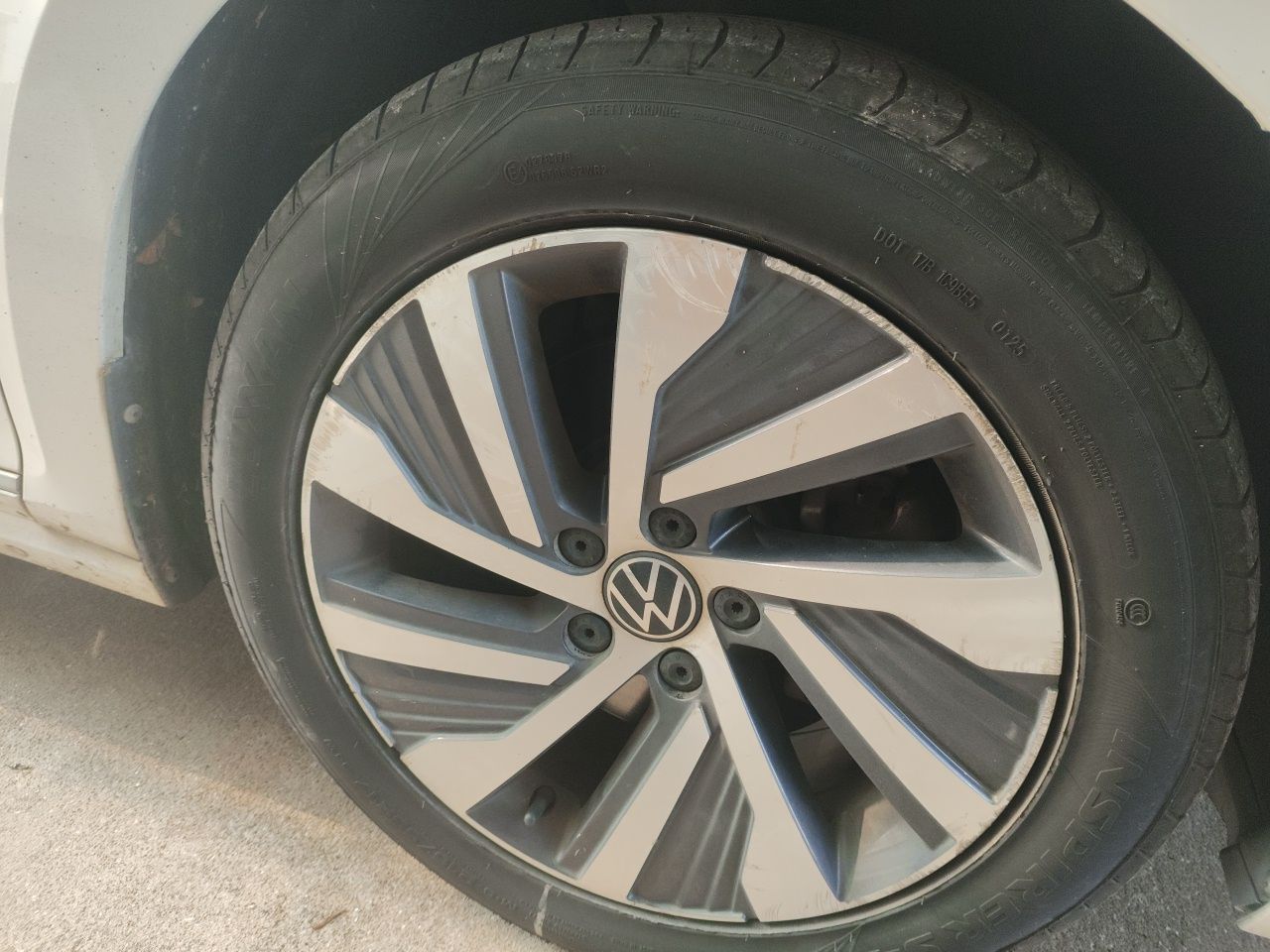Passat EV 2022 430PHEV Hybrid Luxury photo 5