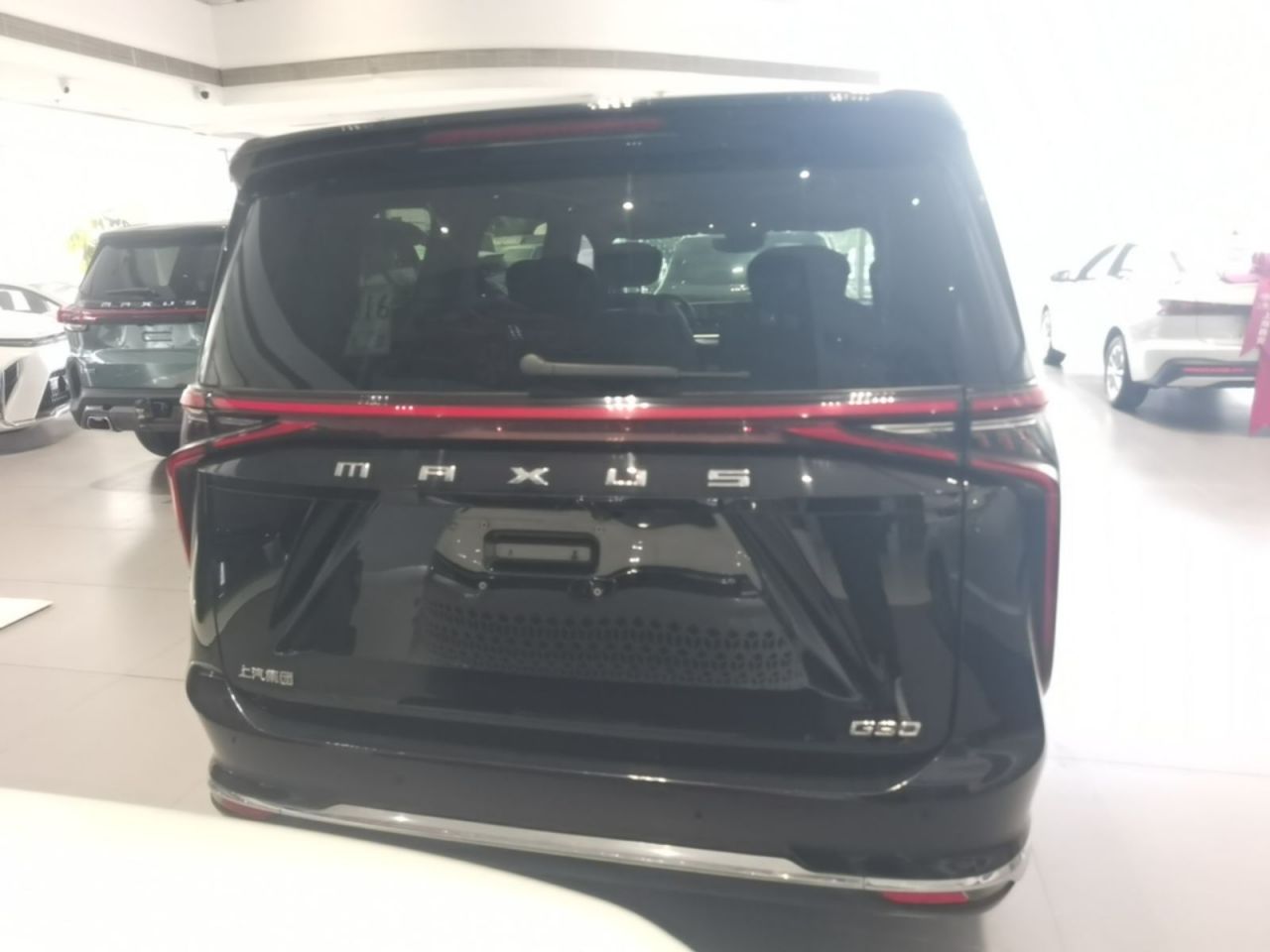 MAXUS G90 2022 2.0T 7-Seater photo 5