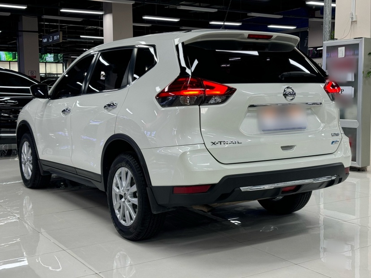 X-Trail 2017 2.0L CVT Comfort 2WD photo 5