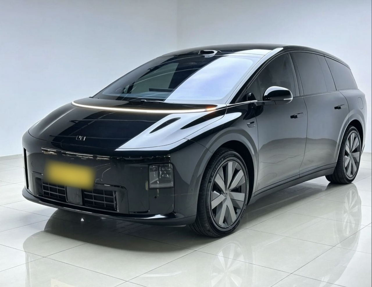 Li Auto i8 2025 Standard